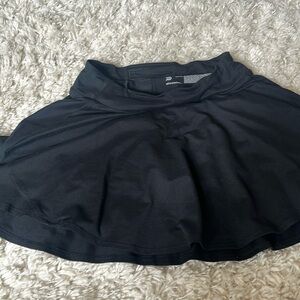 All in motion black skirt